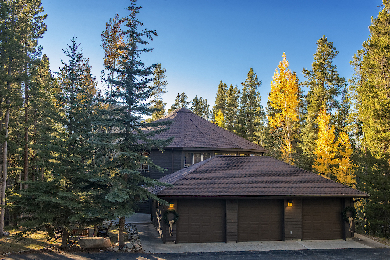Black Bear Lodge