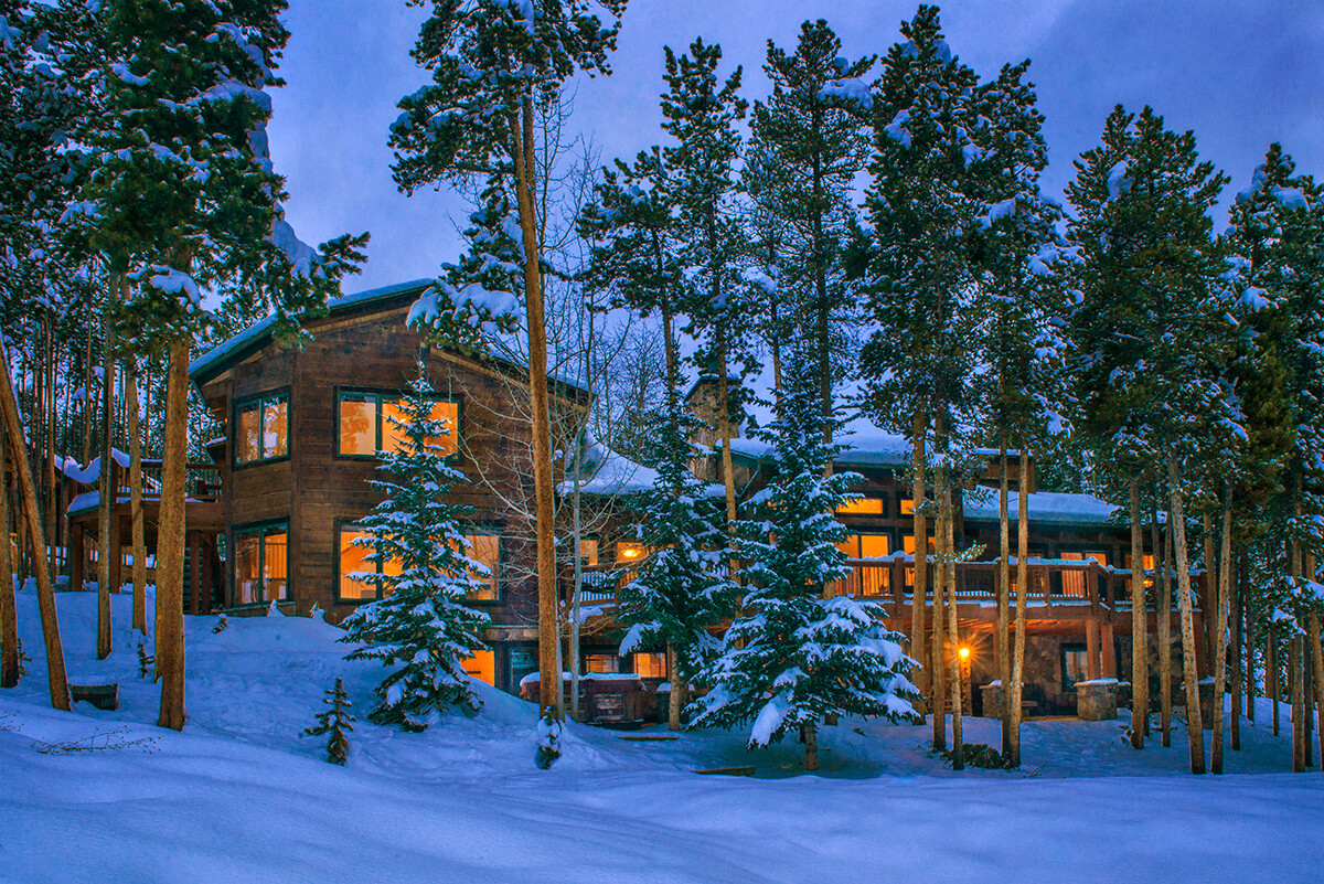 Slopeside Lodge